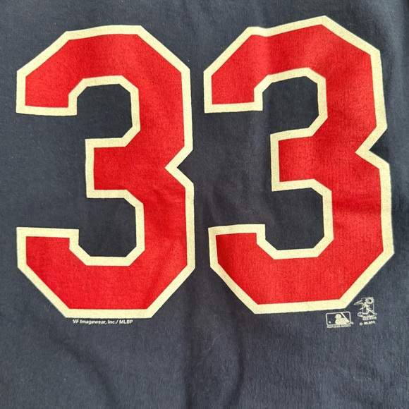 Genuine Merchandise MN Twins Retired Justin Morneau #33 Short Sleeve T-Shirt - Picture 4 of 4